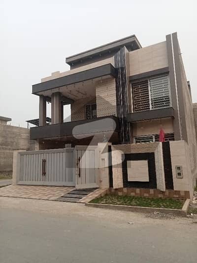 10 Marla beautiful super hot location corner brand new house for sale 10 Marla beautiful super hot location corner brand new house for sale