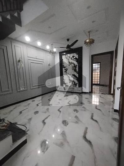 1 Kanal Beautiful First Floor Available For Rent Near All Prime Facilities 1 Kanal Beautiful First Floor Available For Rent Near All Prime Facilities
