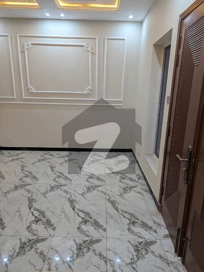 Stunning Prime Location 5 Marla Upper Portion In Officers Home Society Available