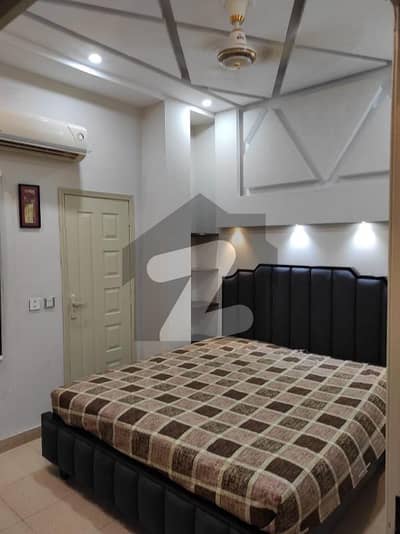 FURNISHED FLATE FOR RENT BACHELOR FAMILIES FOR RENT IN JOHAR TOWN LAHORE