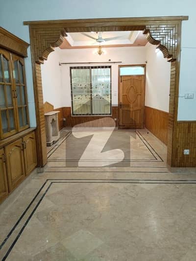 G11/1 Full House 5Bed 2kitchen