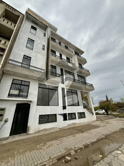 Awan Arcade Commercial+ Residential Building Available For RENT Upper Cahtter Ward No. 06