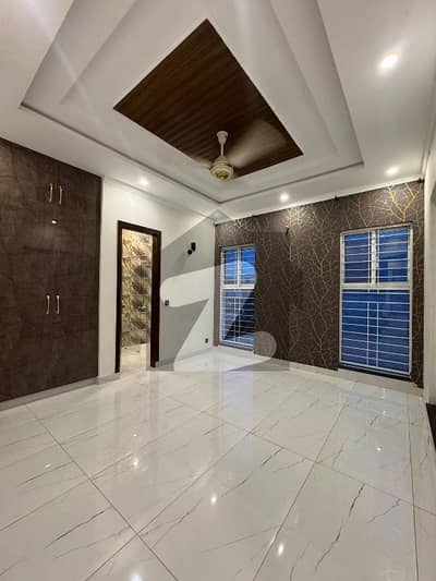 10 Marla Upper Portion In Lake City Midway For Rent