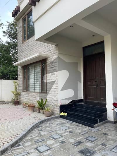 500 SQUARE YARD MOST LUXURIOUS AND ARCHITECTURE ULTRA MODERN STYLE BUNGALOW UPPER PORTION FOR RENT IN DHA PHASE 7 EXT. MOST PRIME LOCATION IN DHA KARACHI