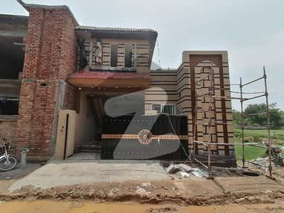 Prime Location House Of 5 Marla Available For sale In Snober City