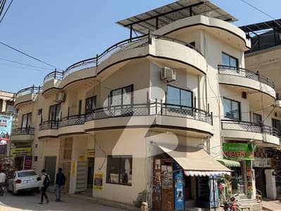 پارک روڈ اسلام آباد میں 8 مرلہ Studio عمارت 12.5 کروڑ میں برائے فروخت۔