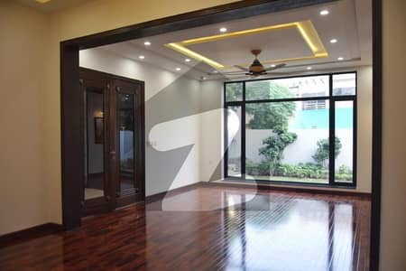 Prime Location House Of 10 Marla In Park View City - Tulip Extension Block Is Available Prime Location House Of 10 Marla In Park View City - Tulip Extension Block Is Available