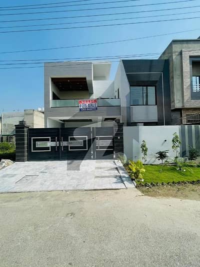 10 Marla Modern Luxury Double-Storey House For Sale