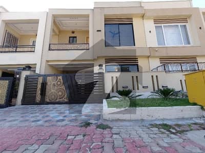 بحریہ ٹاؤن فیز 8 ۔ بلاک ایم بحریہ ٹاؤن فیز 8,بحریہ ٹاؤن راولپنڈی,راولپنڈی میں 3 کمروں کا 5 مرلہ مکان 2.3 کروڑ میں برائے فروخت۔