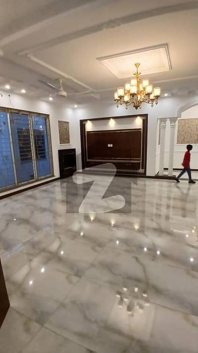1 Kanal Brand New Upper Portion For Rent