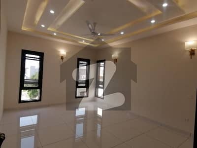 Highly-Desirable Prime Location 500 Square Yards House Available In DHA Phase 6