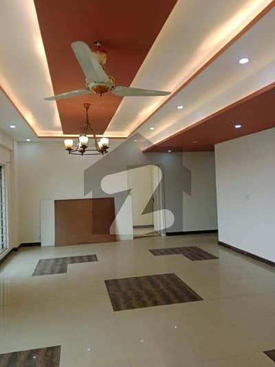 12 MARLA 4 BED ROOM APARTMENT FOR RENT BEST LOCATION AND OPEN VIEW