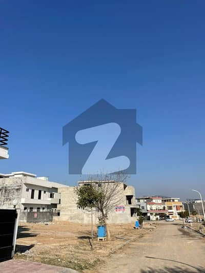 7 Marla Develop Possession Solid Land Plot Available For Sale in L Block Of Gulberg Residencia