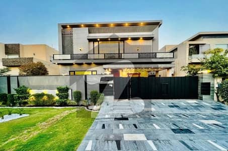 House Spread Over 1 Kanal In DHA Phase 6 Available
