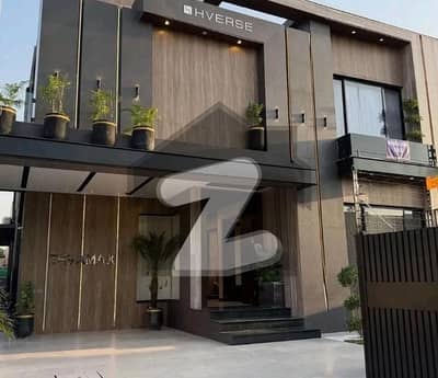 22 MARLA CORNER BUNGALOW IN PRIME LOCATION OF DHA PHASE 4