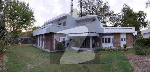 100 Feet Front Corner Premium 2.5 Kanal Free Hold Opportunity In Lahore Cantt