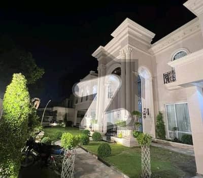 FULLY FURNISHED 2 KANAL ELEGANT AND FULLY MAINTAINED SUPER HOT LOCATED BUNGALOW WITH ALL LUXURY AMENITIES IS AVAILABLE IN THE BEST BLOCK OF DHA LAHORE.