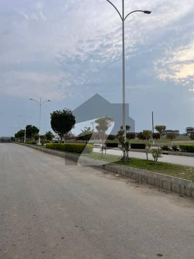 10 Marla Plot Available For Sale In A Block Of Gulberg Residencia