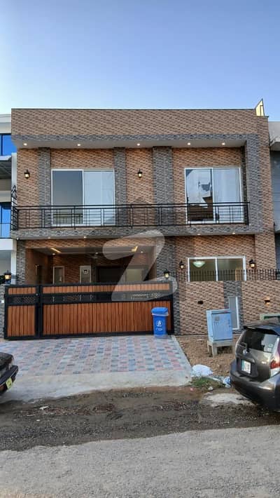 7 Marla Prime Location Solid Construction House For Sale in Gulberg Residencia Block I