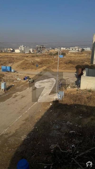 Investment Plot For Sale In Khalid Block