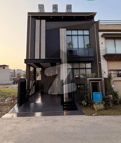 5 Marla Ultra Modern Brand New House For Sale In DHA 9 Town Lahore