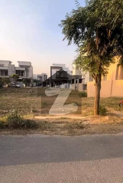 ڈی ایچ اے 9 ٹاؤن ۔ بلاک اے ڈی ایچ اے 9 ٹاؤن,ڈیفنس (ڈی ایچ اے),لاہور میں 5 مرلہ رہائشی پلاٹ 1.35 کروڑ میں برائے فروخت۔