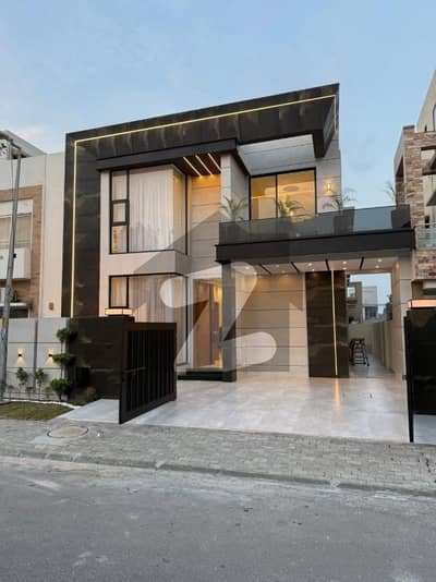 5 Marla MODREN ELIVATION DOUBLE HEIGHT LOBBY HOUSE FOR SALE IN DHA 9 TOWN 5 Marla MODREN ELIVATION DOUBLE HEIGHT LOBBY HOUSE FOR SALE IN DHA 9 TOWN