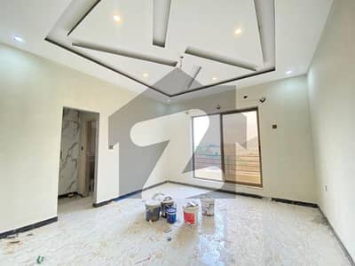 1 Kanal Brand New Upper Portion With Gas