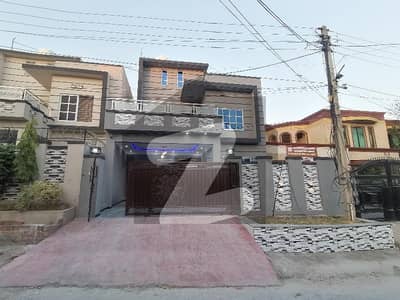 گلشن آباد سیکٹر 2 گلشن آباد,راولپنڈی میں 6 کمروں کا 10 مرلہ مکان 3.4 کروڑ میں برائے فروخت۔