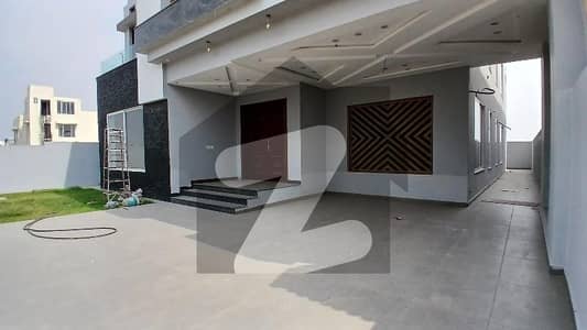 1 Kanal New House For Rent DHA Multan Sect-M