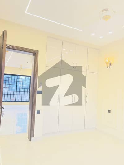 5 Marla Brand New House Available For Rent