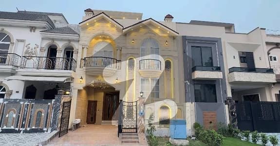 Prime Location 5 Marla House For sale In Citi Housing Society