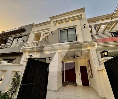 Ideally Located Prime Location House For sale In Citi Housing Society Available