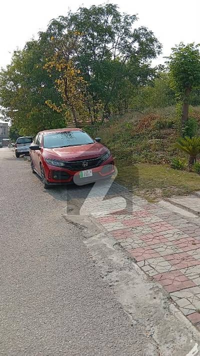 ڈی ۔ 17 اسلام آباد میں 10 مرلہ رہائشی پلاٹ 1.25 کروڑ میں برائے فروخت۔