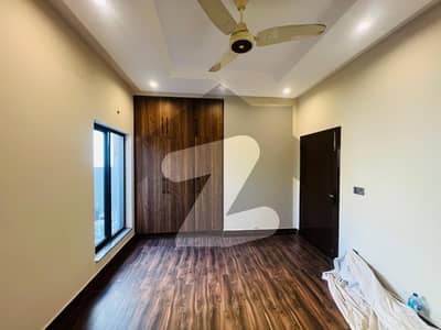 5 Marla House For Rent In Lake City Meadows