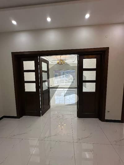 10-MARLA- BRAND NEW HOUSE FOR SALE IN G-13. ISLAMABAD