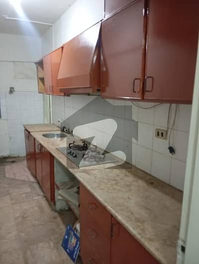 apartment for rent 2bed dd 2nd floor only for bechlers main Badar 10 dha phase 5 badar commerical