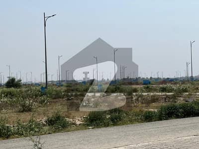 ڈی ایچ اے فیز 7 - بلاک پی فیز 7,ڈیفنس (ڈی ایچ اے),لاہور میں 1 کنال رہائشی پلاٹ 3.6 کروڑ میں برائے فروخت۔