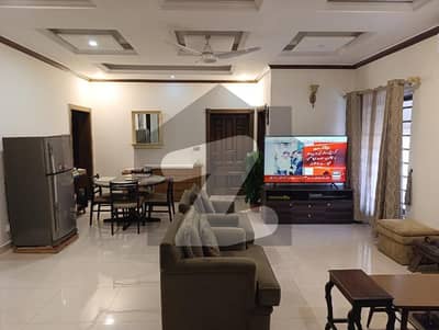1 Kanal Beautiful 6 Bedrooms House Available For Sale 1 Kanal Beautiful 6 Bedrooms House Available For Sale