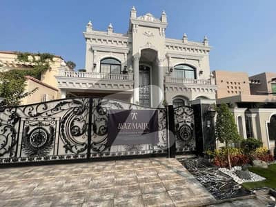 SYED BROTHERS PROUDLY OFFERS: 1 Kanal Classic Design Full Furnished Bungalow For Sale in DHA Phase 5, Lahore | Servant Quarter in Basement SYED BROTHERS PROUDLY OFFERS: 1 Kanal Classic Design Full Furnished Bungalow For Sale in DHA Phase 5, Lahore | Servant Quarter in Basement
