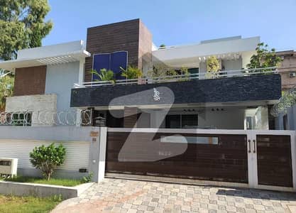 ایف ۔ 11/4 ایف ۔ 11,اسلام آباد میں 5 کمروں کا 2 کنال مکان 42.0 کروڑ میں برائے فروخت۔ ایف ۔ 11/4 ایف ۔ 11,اسلام آباد میں 5 کمروں کا 2 کنال مکان 42.0 کروڑ میں برائے فروخت۔
