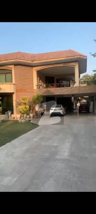Two Kanal Double Storey House Available For Rent Hot Location