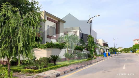 FULL HEIGHT LOCATION WITH MARGLLAH VIEWS AND SOLID LAND
