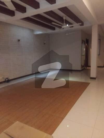 E, 11 Out Class Ground + Basement For Rent