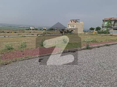 Rose Garden 5 Marla Ready To Possession Plot Available For Sale.