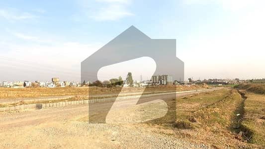 ای ۔ 13 اسلام آباد میں 1 کنال رہائشی پلاٹ 1.5 کروڑ میں برائے فروخت۔