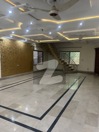 سوان گارڈن ۔ بلاک جی سوان گارڈن,اسلام آباد میں 4 کمروں کا 1 کنال مکان 1.0 لاکھ میں کرایہ پر دستیاب ہے۔