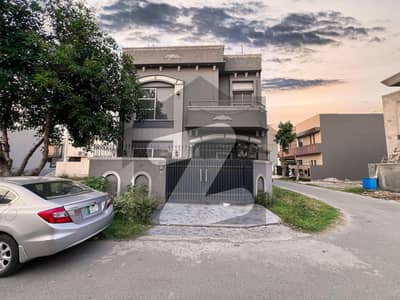Original Ad 5 Marla Corner House Available for Rent in DHA Lahore