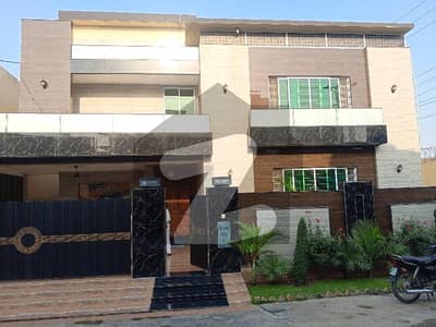 1 KANAL FULL HOUSE FOR RENT