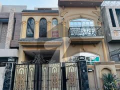 5 Marla Owner Built Well-Maintained Bungalow For Sale In Paragon City Lahore
